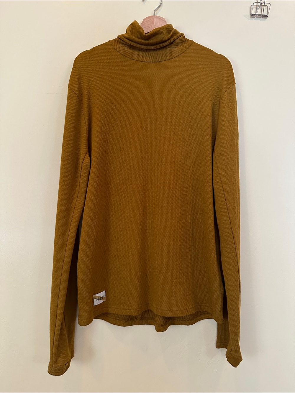 Tracksmith Men’s Turtleneck Long-Sleeve Running Top